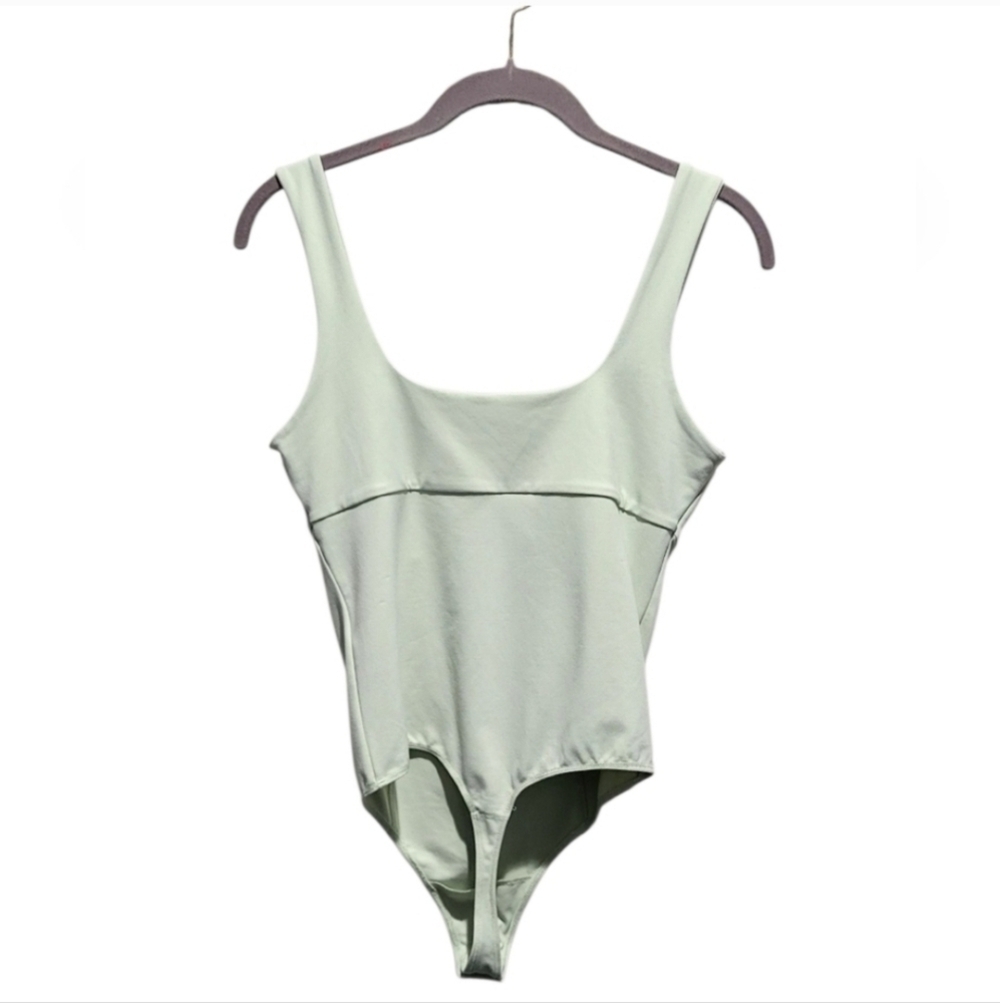 Abercrombie & Fitch Soft A&F Collection Light Green Bodysuit Size Medium - Picture 4 of 6